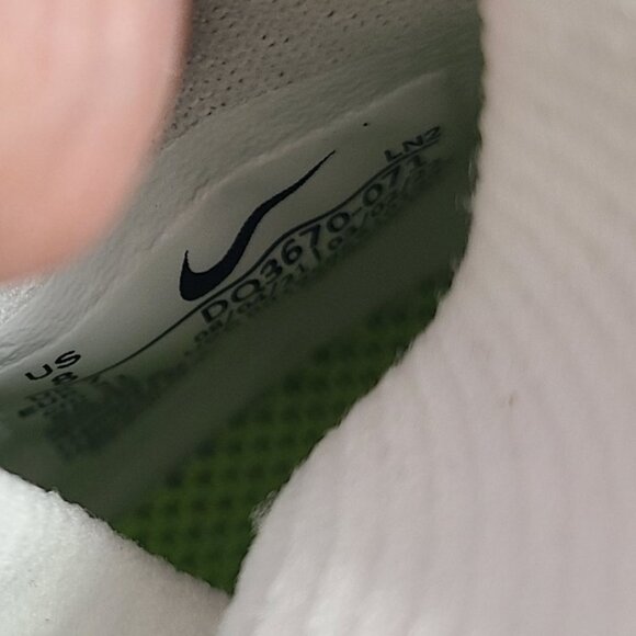 NEW Nike Vapor Edge Pro 360 Football Cleats DQ3670-071 Size 8 Gray Volt - Picture 7 of 7
